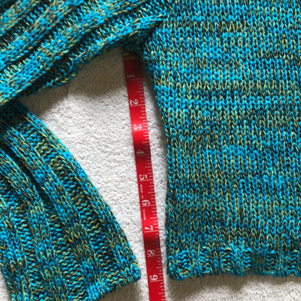 Asymmetrical Big Button Cardigan - Picture 5 of 9